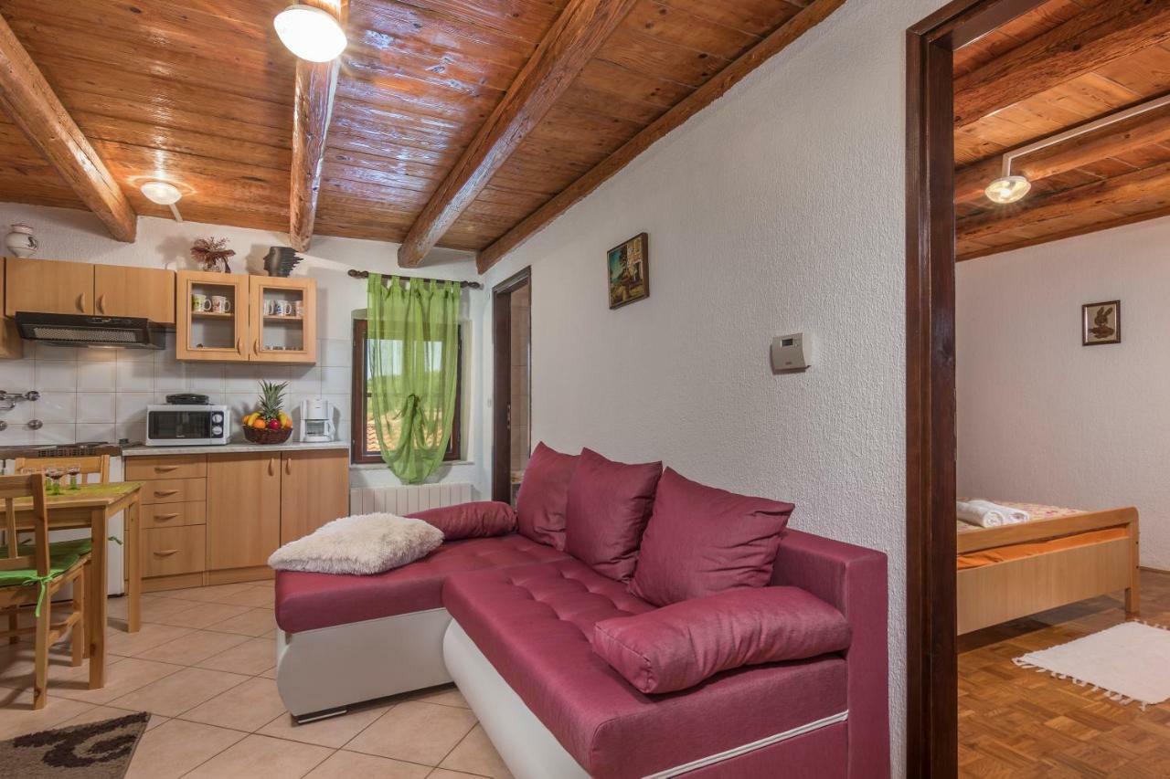 Apartmani Zikovic Πόρετς Εξωτερικό φωτογραφία