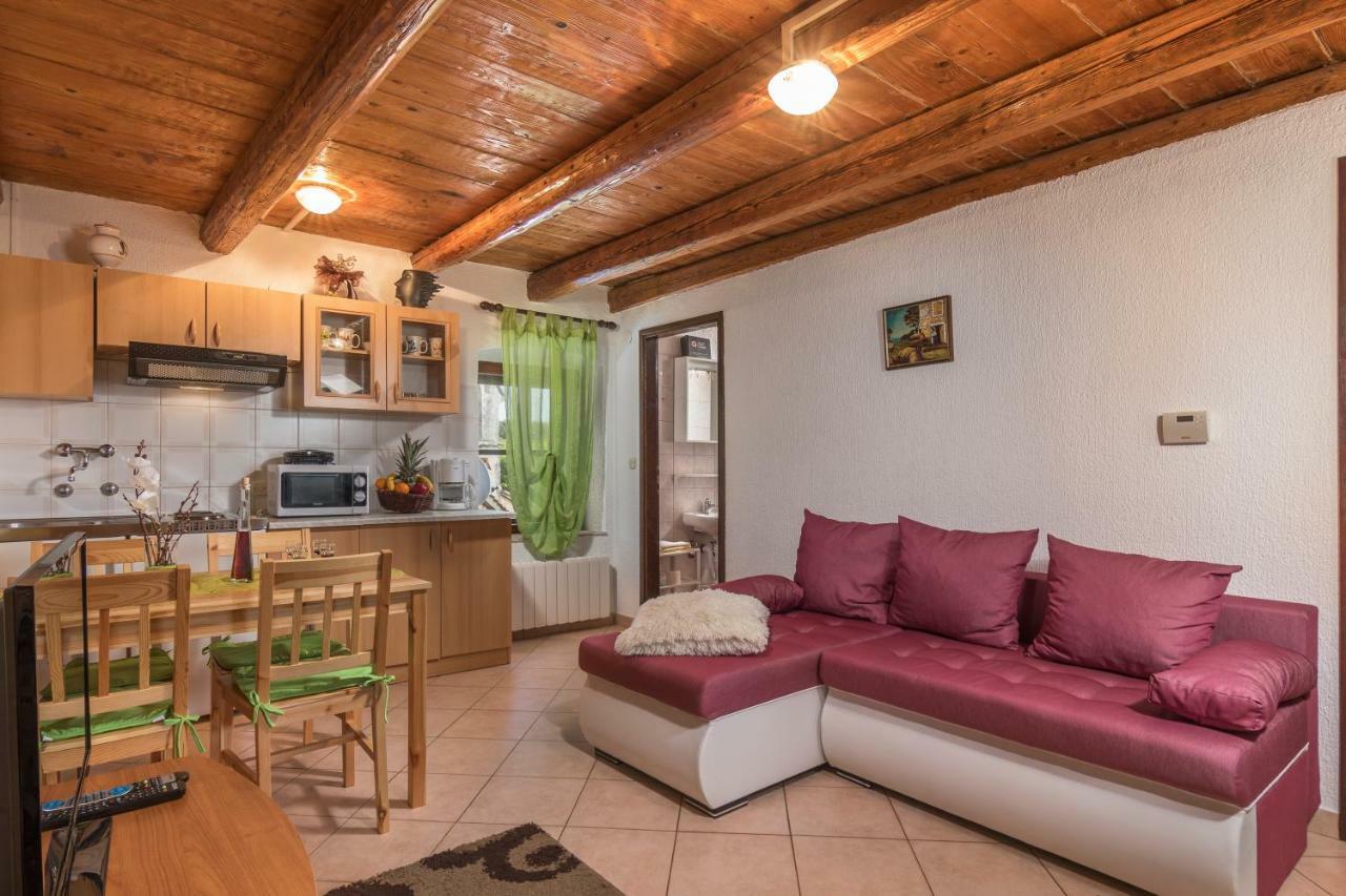 Apartmani Zikovic Πόρετς Εξωτερικό φωτογραφία