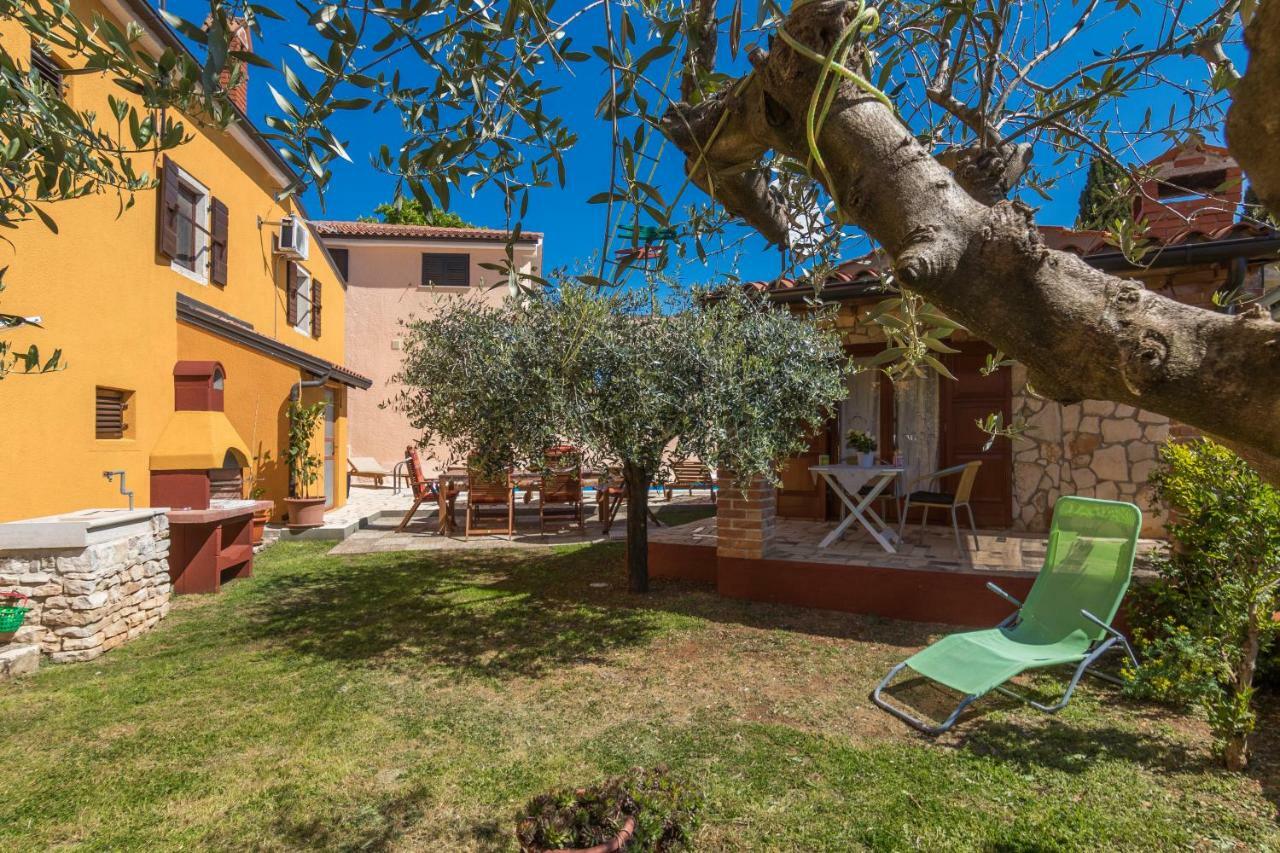 Apartmani Zikovic Πόρετς Εξωτερικό φωτογραφία